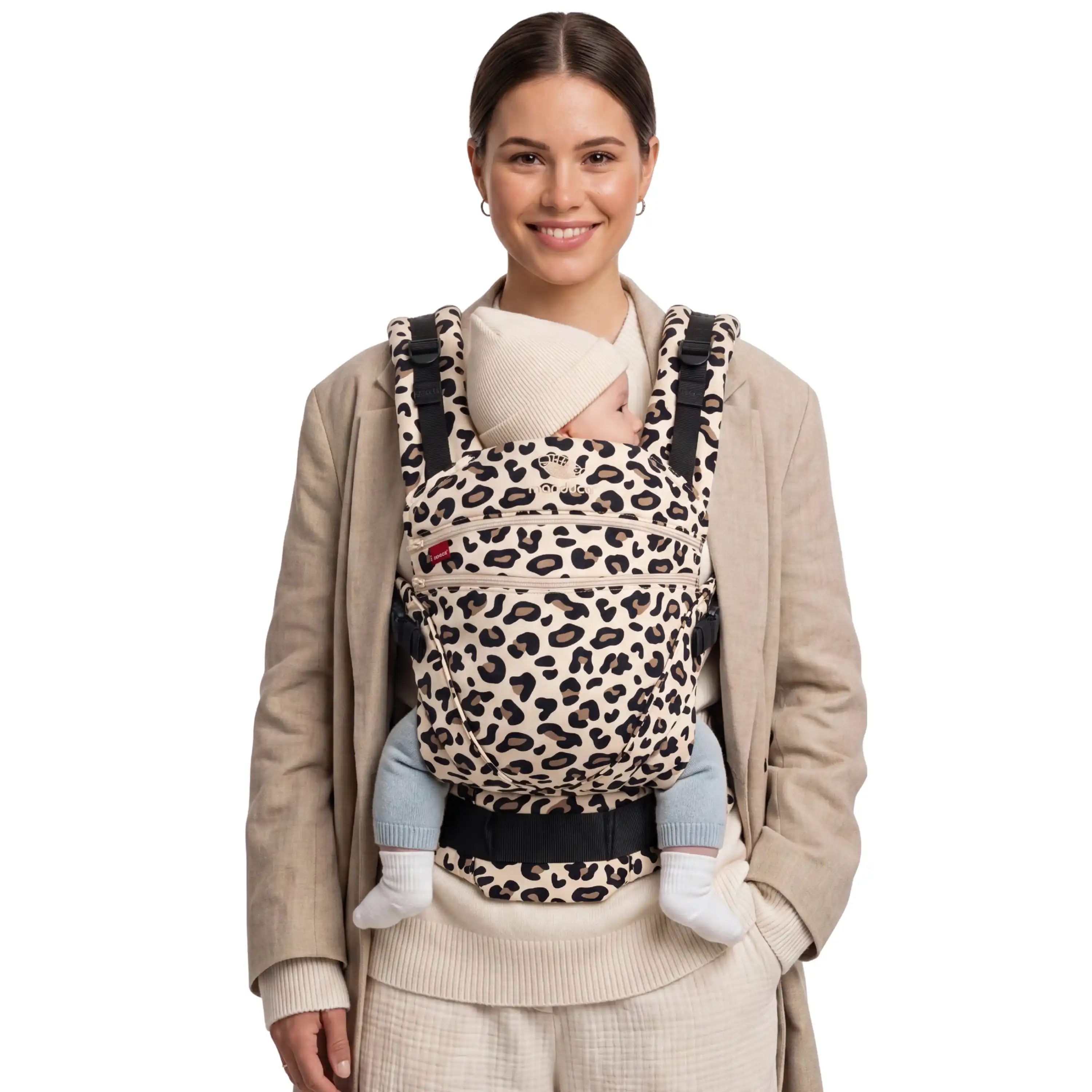 manduca XT Babytrage Leo getragen mit Baby