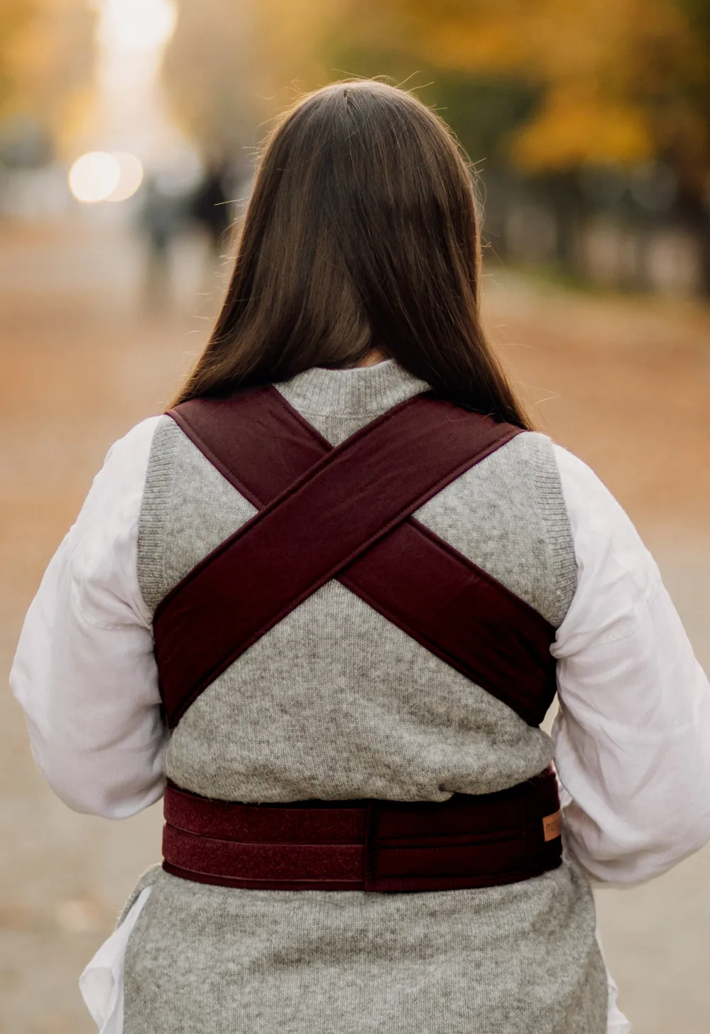 Marsupi Classic 2 Babytrage Berry – Produktfoto Rückansicht mit Trägern